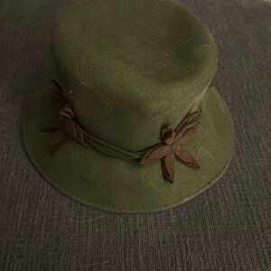 Eclectic hat by Betmar New York